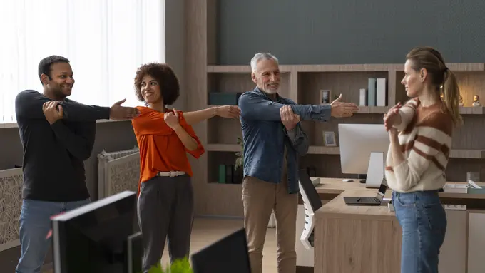 Olahraga Ringan Setelah Kerja, Rahasia Tubuh Lebih Rileks dan Bebas Stres [Dok/freepik.com]