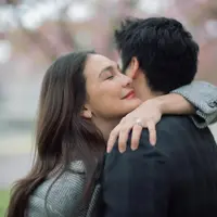Luna Maya dan Maxime Bouttier. (Foto: Derai Studio dari Instagram @lunamaya)