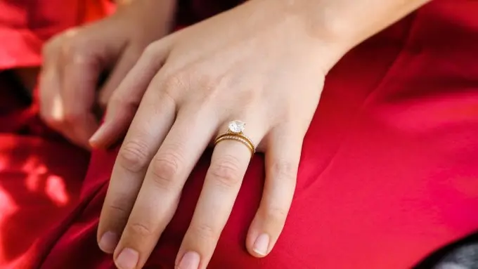 Ilustrasi Cincin Emas (Credit: Giorgio Trovato/Unsplash)