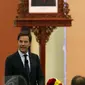 PM Belanda Mark Rutte menyampaikan sambutan saat melakukan kunjungan kerja ke Kompleks Parlemen, Jakarta Rabu (23/11). Kunjungan itu untuk mengadakan pertemuan bilateral guna membahas sejumlah agenda kerja sama RI-Belanda (Liputan6.com/Johan Tallo)