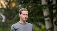 Mark Zuckerberg pun miliki mobilitas tinggi yang membuatnya membeli sebuah jet pribadi. (DREW ANGERER / GETTY IMAGES NORTH AMERICA / AFP)