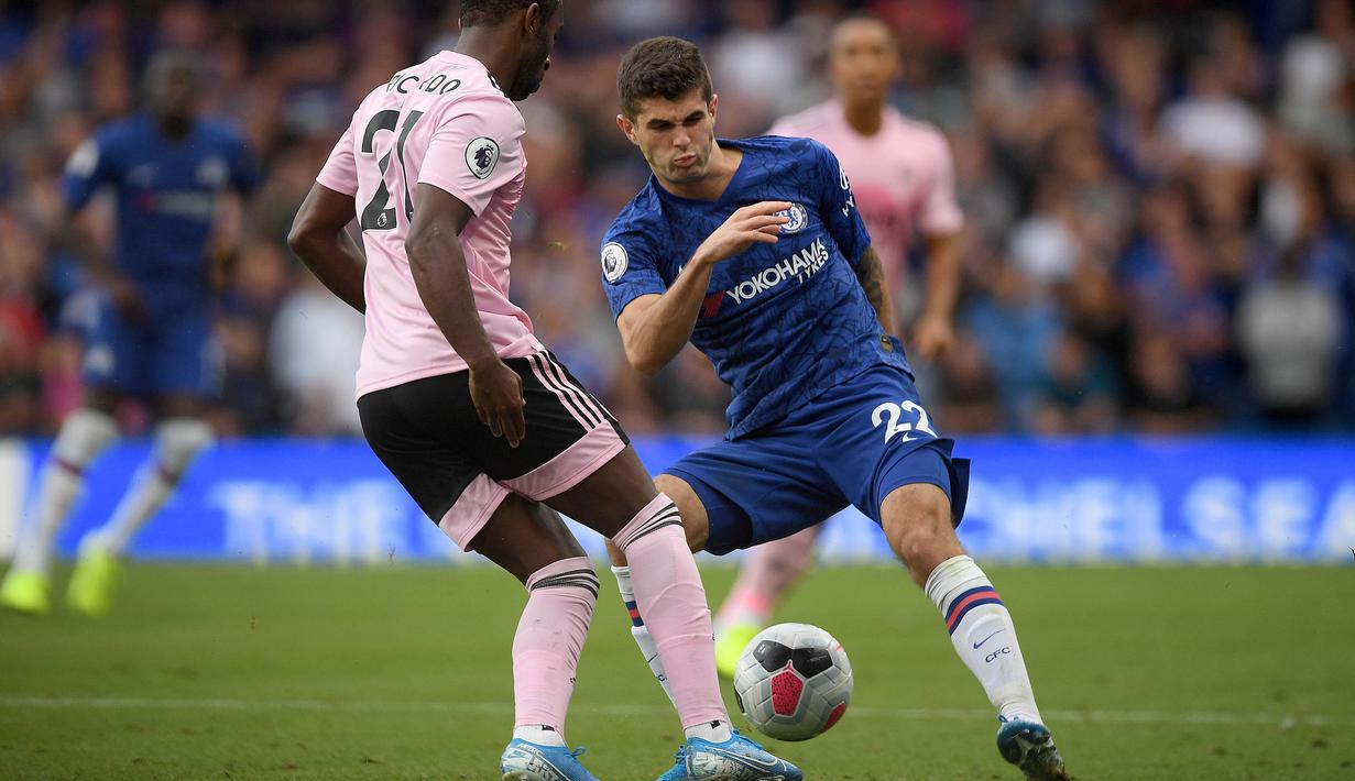 2. Christian Pulisic (20 Tahun) - Didaulat untuk bisa menggantikan peran Eden Hazard yang telah hijrah ke Real Madrid. Gelandang serang ini masih butuh waktu untuk bisa beradaptasi menaklukkan kerasnya Premier League. (AFP/Daniel Leal-Olivas)