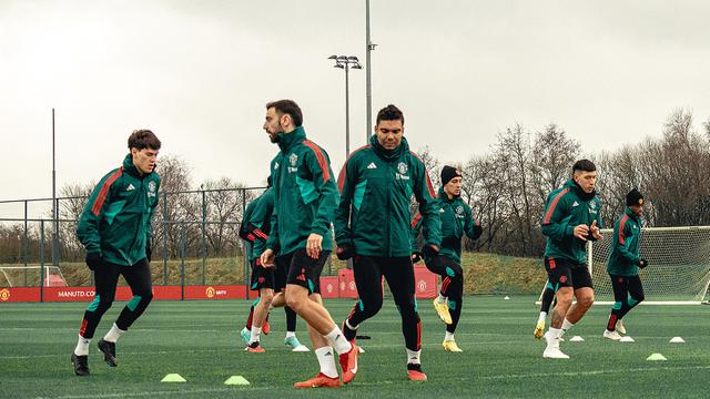 Foto: MU Akan Kembali Perkasa di Liga Inggris, Casemiro dan Lisandro Martinez Sudah Latihan dengan Bruno Fernandes dkk di Carrington