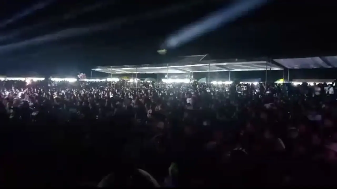 Ribuan pendukung pasangan 02 KH Ali Makki- Ali Ruchi ikuti cek Sound Horeg (Istimewa)