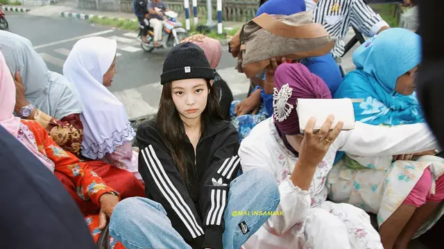 6 Editan Foto Jika Jennie Blackpink Tinggal di Bukittinggi Ini Kocak