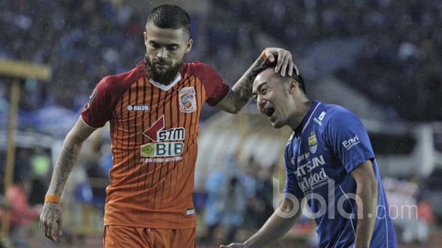 Persib Bandung vs Pusamania Borneo FC
