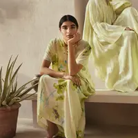 H&M Spring 2021 untuk mempersiapkan Bulan Ramadan dan Idul Fitri penuh gaya. Sumber foto: Document/H&M.
