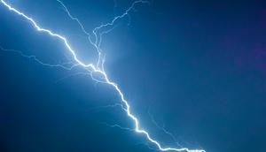 Ilustrasi Petir. (Unsplash -&nbsp;Michał Mancewicz)