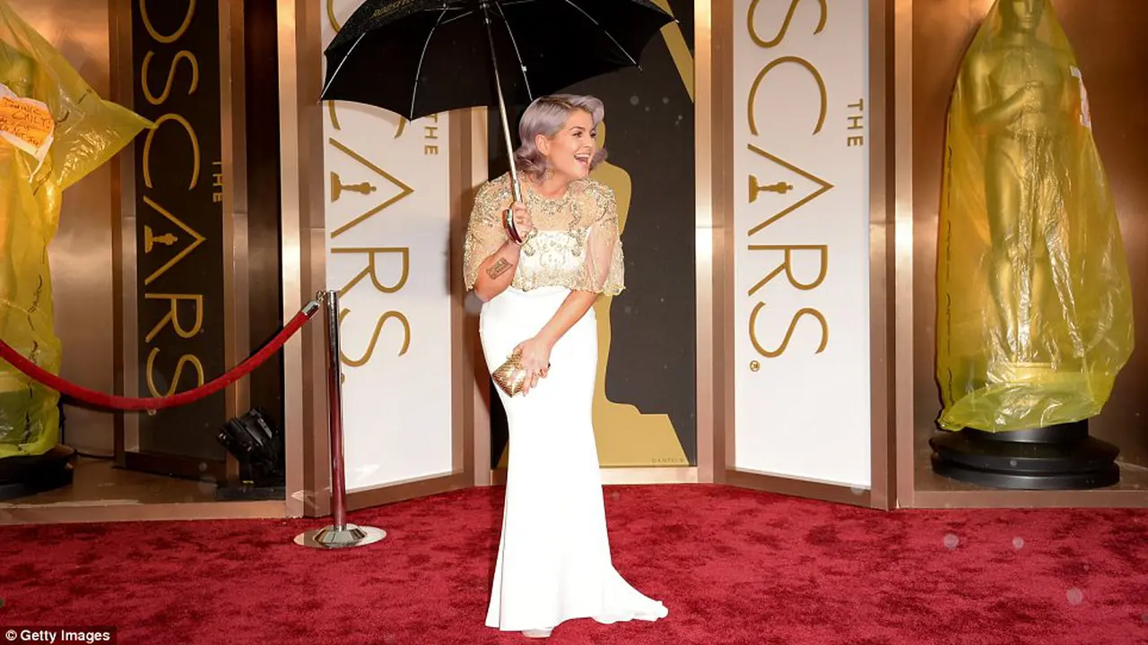 Jelang Oscar, Los Angeles Hujan