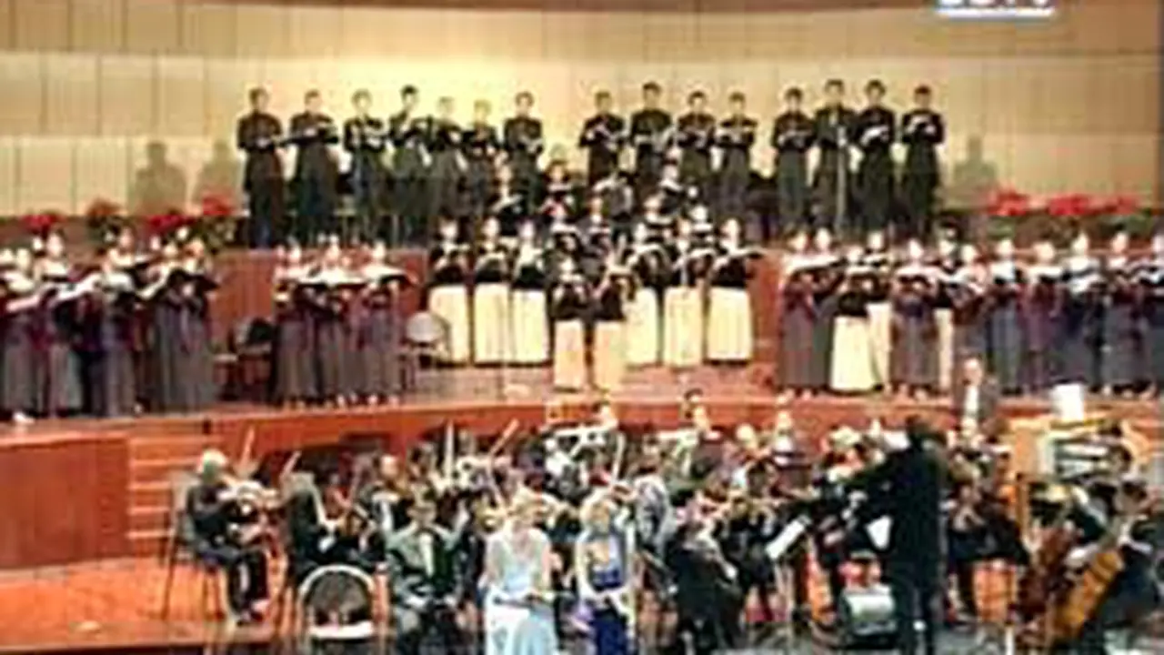041204bOrkestra.jpg