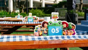 Toy Story 5 Sindir Realitas Kelam Media Sosial Anak