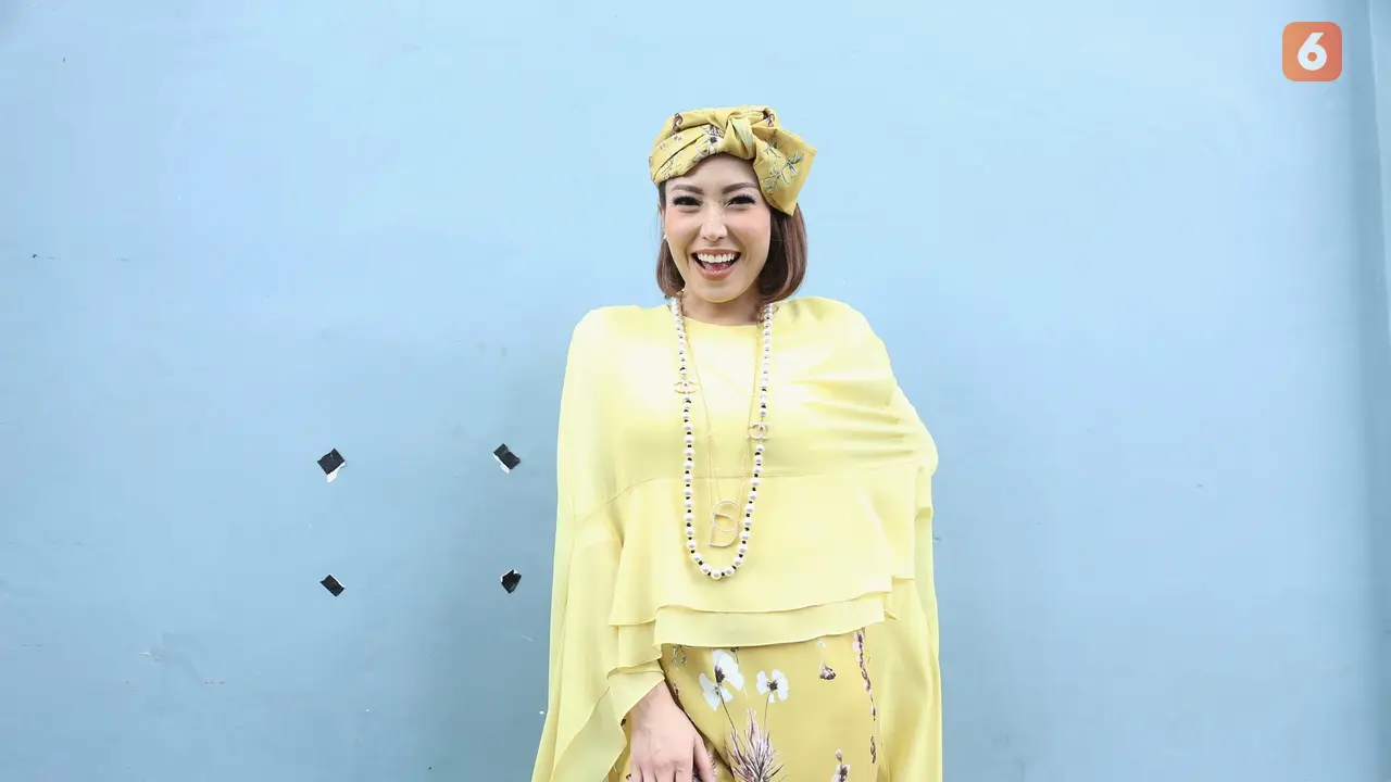 [Bintang] Ayu Dewi