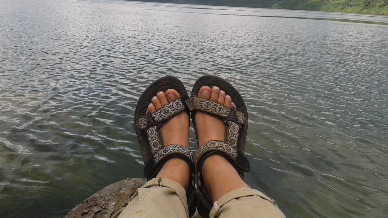 Pemandangan Danau Talang yang terletak di Kabupaten Solok, Sumatera Barat.