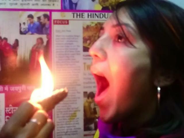 Jajal Nyali Cicipi Jajanan Ekstrem India Fire Paan Yang Berapi Citizen6 Liputan6 Com