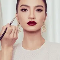 Makeup Raline Shah Pada Cannes Film Festival 2022, credit: Wardah