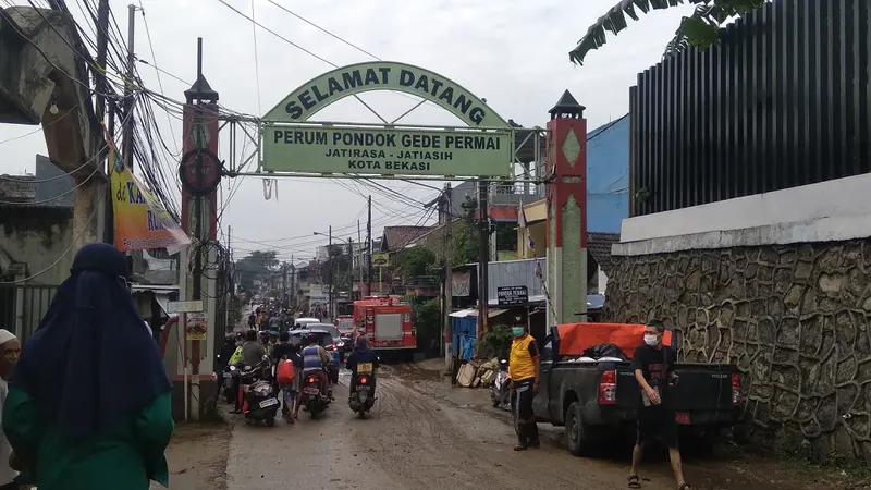 Kondisi Perumahan Pondok Gede Permai, Jatiasih, Kota Bekasi, usai banjir surut