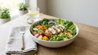 Resep Salad Ayam Sayuran yang Renyah dan Menyehatkan