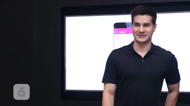 [Bintang] Steve Emmanuel