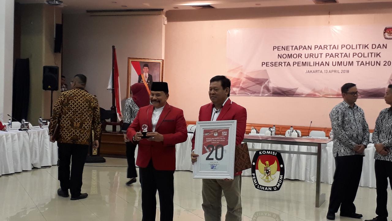 Ketua Umum PKPI Hendropriyono di KPU