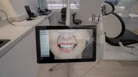 J&amp;J Dental Care Perkenalkan Teknologi Canggih Gigi Implan, Jamin Pasien Tak Rasakan Sakit