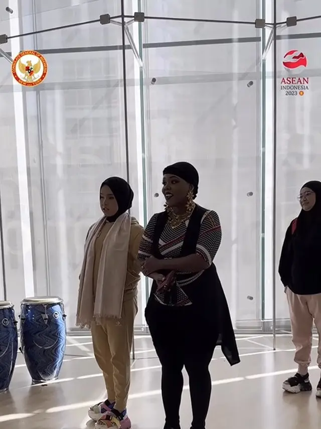 Putri Ariani Berkunjung ke Kampus Impian The Juilliard School , Unjuk Gigi Bawakan Lagu Elthon John
