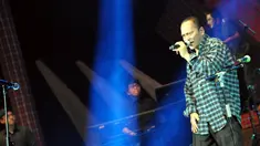 Penyanyi rap Iwa K ternyata fans dari tim nasional Jerman. (Liputan6.com/Panji Diksana)