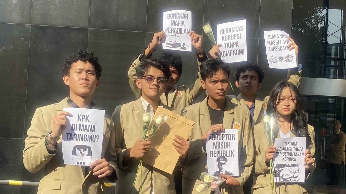 Mahasiswa UGM Datangi KPK, Bawa Tuntutan soal Kasus Febrie