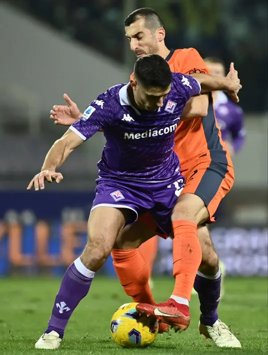 <p>Fiorentina sempat mendapat hadiah penalti tapi gagal berbuah gol. (Massimo Paolone/LaPresse via AP)</p>