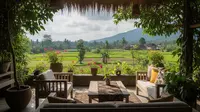 8 Inspirasi Teras Rumah Nuansa Pedesaan Modern, Teduh Menenangkan