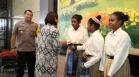 Senyum Manis Pelajar Papua di Kebumen