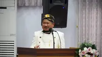 Bupati Garit Rudy Gunawan tengah memberikan sambutannya dalam perayaan Hari Jadi Garut (HJG) ke-208 di Gedung DPRD Garut, Jawa Barat. (Liputan6.com/Jayadi Supriadin)