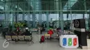 Aktivitas penumpang di Bandara Internasional Sultan Aji Muhammad Sulaiman (SAMS) Sepinggan Balikpapan, Kaltim, Selasa (27/10). Berdasarkan survei ASQ, bandara SAMS berhasil masuk peringkat 16 bandara terbaik sedunia. (Liputan6.com/Immanuel Antonius)
