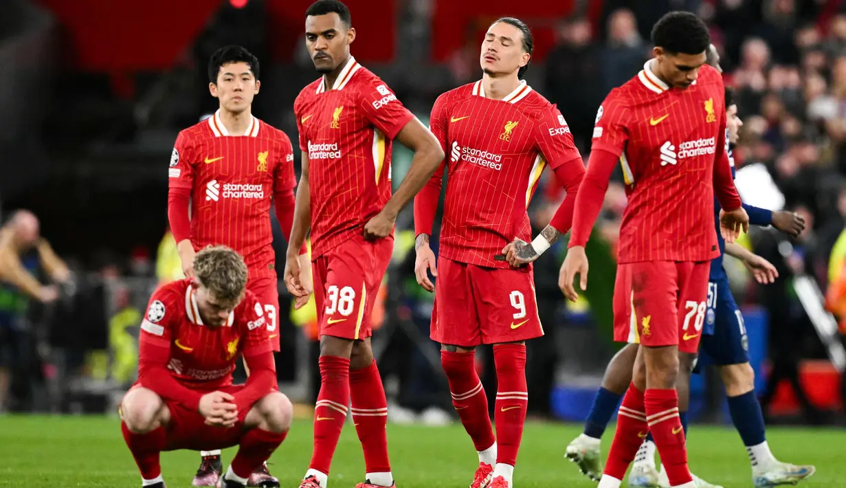Di babak adu penalti, dua penendang Liverpool, Darwin Nunez dan Curtis Jones gagal mencetak gol. Sementara empat penggawa PSG berhasil menunaikan tugasnya dengan baik. (Oli SCARFF/AFP)