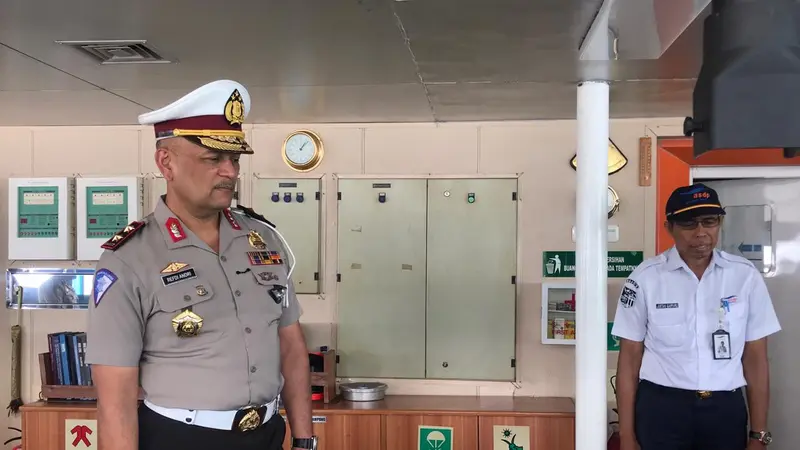 Kepala Korps Lalu Lintas Polri Irjen Refdi Andri Saat Meninjau Pelabuhan Merak, Banten, Jumat (10/5/2019). (Foto: Istimewa)