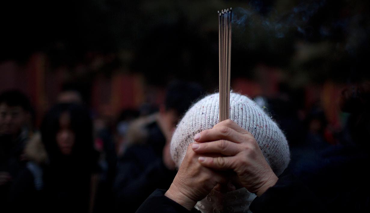 Foto Lucu Orang Berdoa