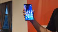 Prototipe Mi Mix Alpha, smartphone masa depan Xiaomi yang memiliki layar di seluruh permukaannya (Liputan6.com/ Agustin Setyo Wardani).