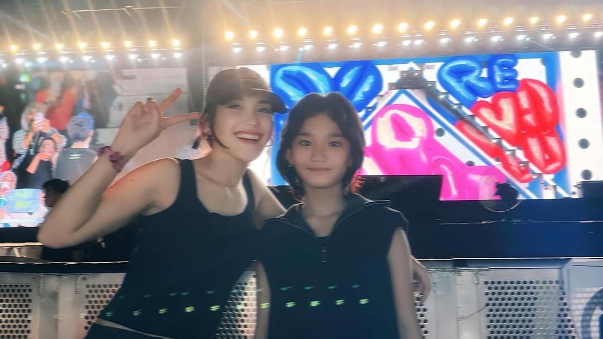 Ayu Ting Ting dan Bilqis: Gaya Kece Nonton Konser SEVENTEEN!