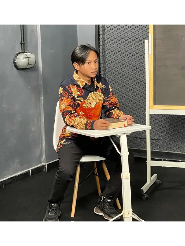 6 Potret Kabar Terbaru Fajar Sadboy, Jadi Pemeran Pendukung di Film Galaksi