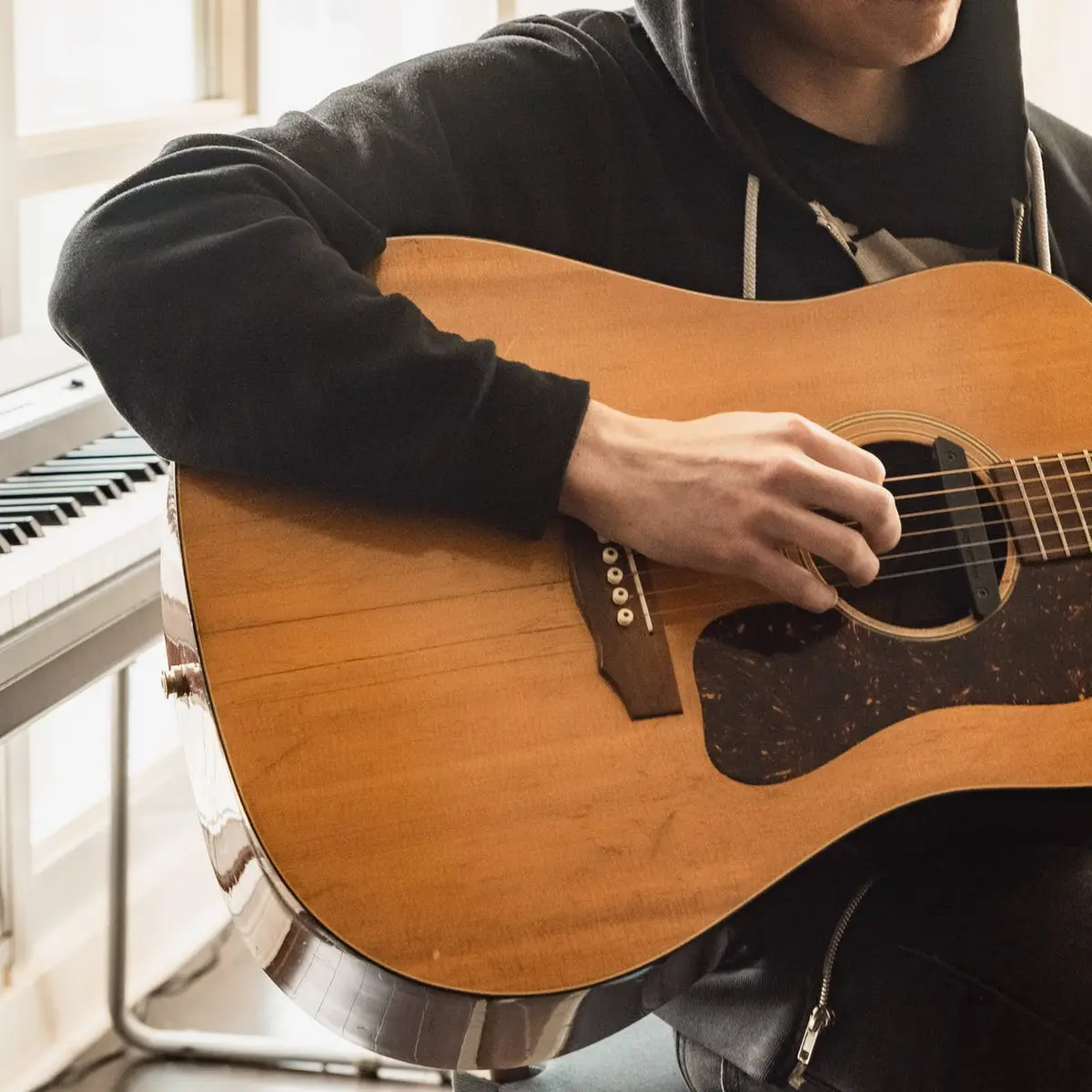 Arti Mimpi tentang Gitar, Pertanda Adanya Perubahan - Ragam