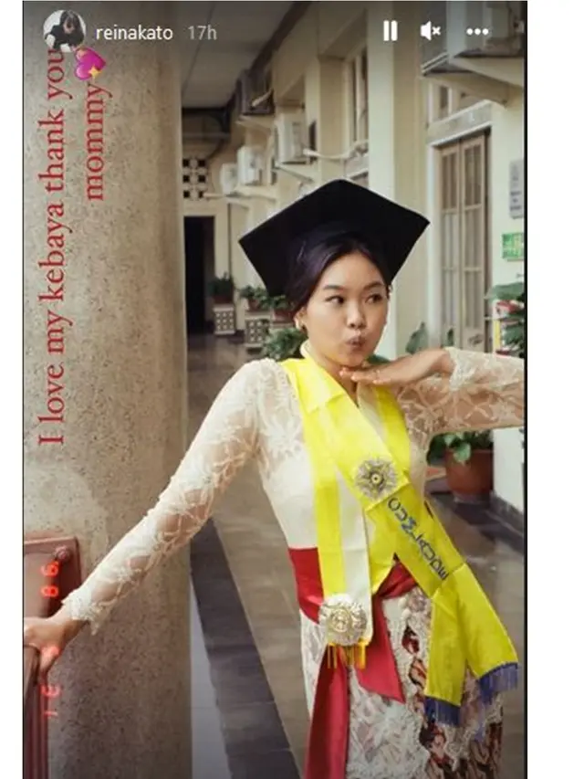6 Potret Wisuda Reina Kato Adik Yuki Kato, Lulus dengan Predikat Cumlaude