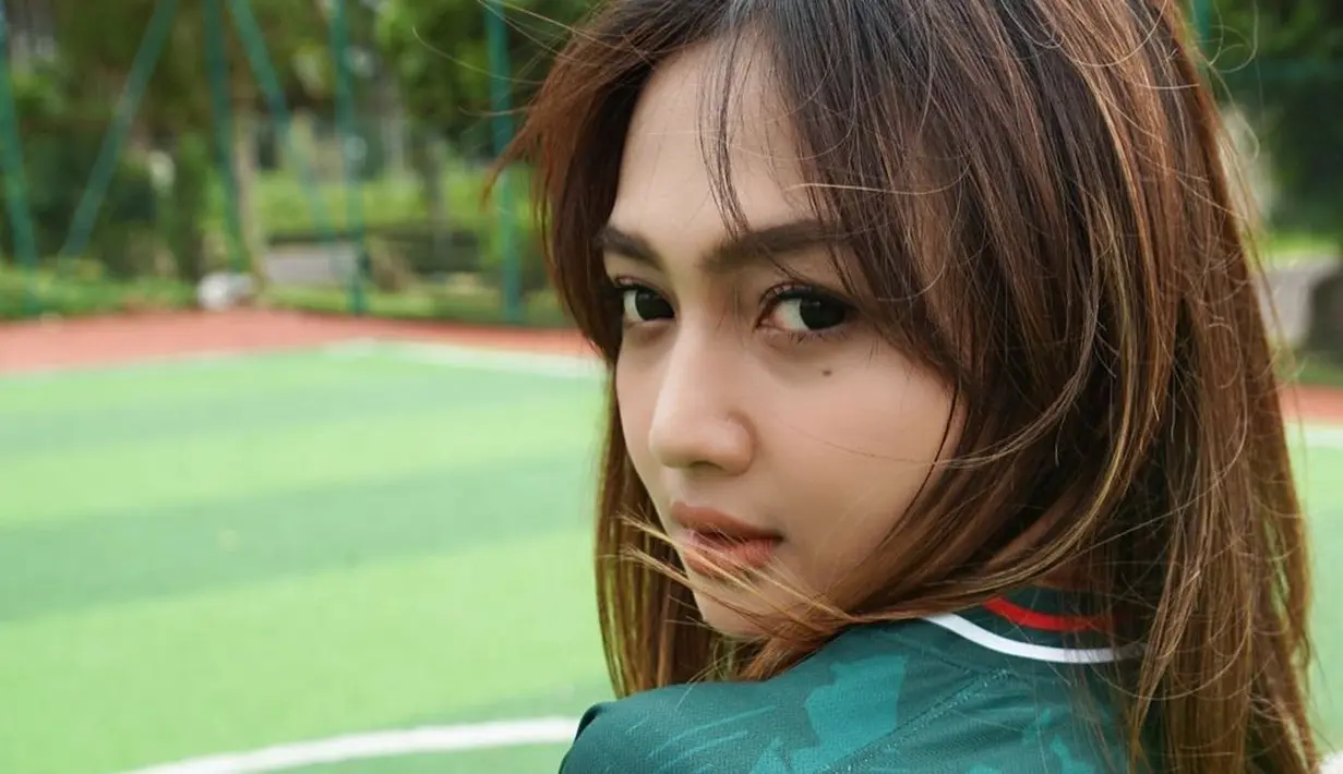 <p>Potret Rieca Rossianna yang Dikabarkan Dekat dengan Sule. (Sumber: Instagram/riesca_rose)</p>