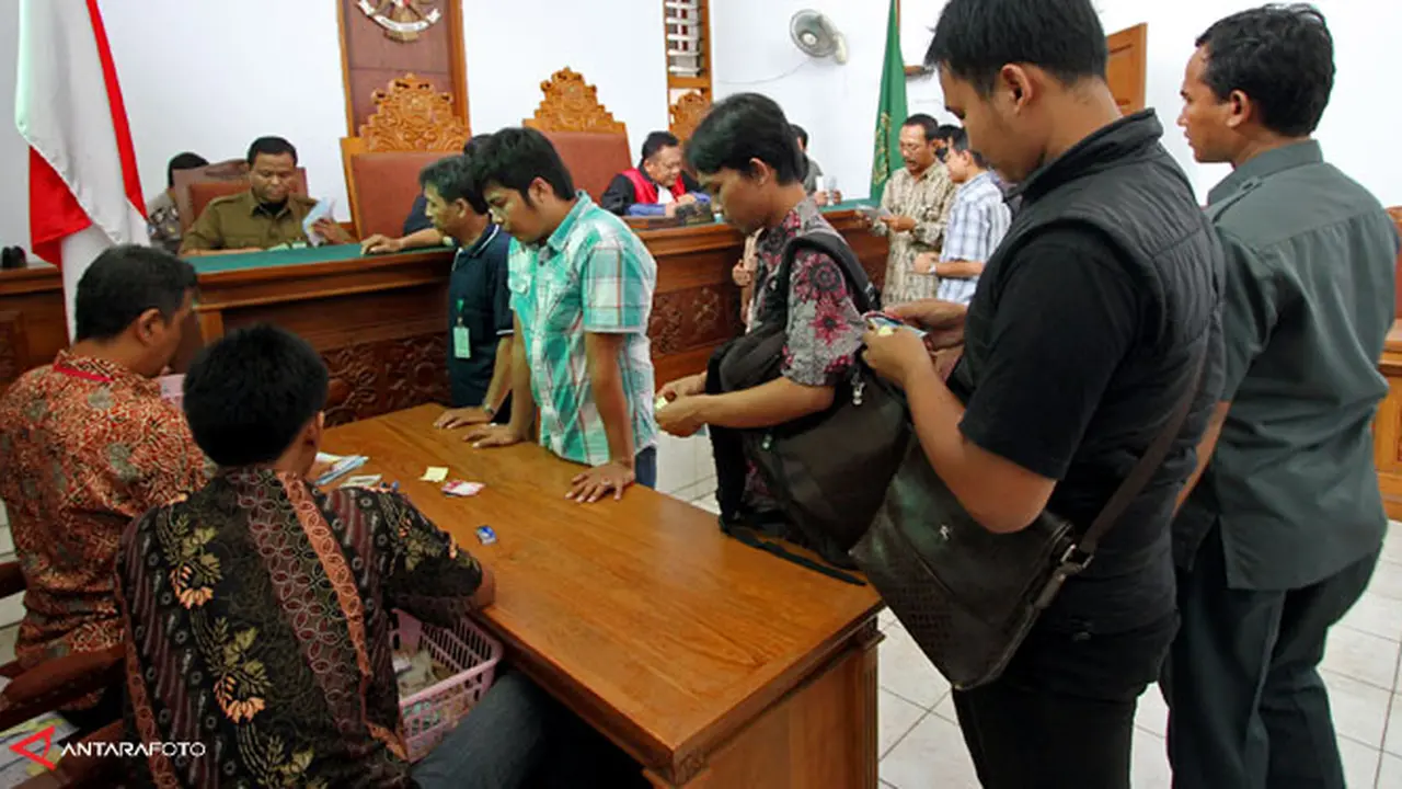 sidang-busway-2-131129c.jpg