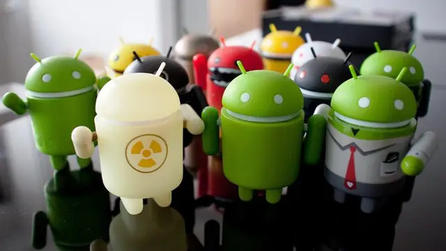 Maskot robot hijau Android