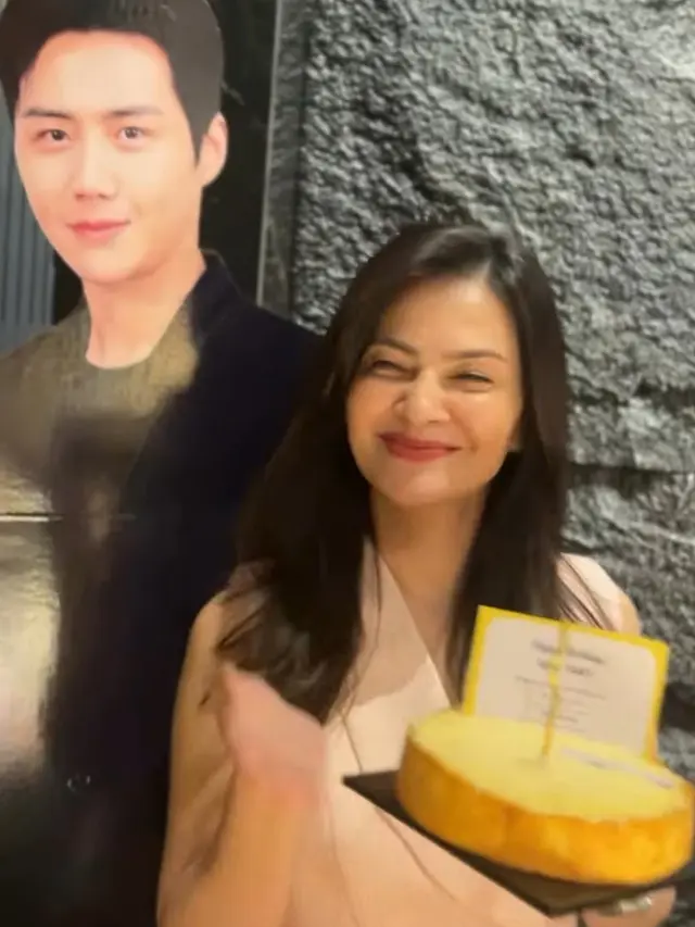 Kejutan Ulang Tahun Cut Tary di Usia 47. [@cuttaryofficial]