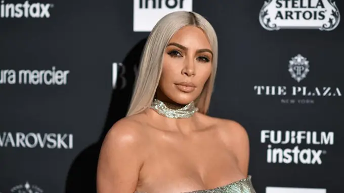 [Bintang] Kim kardashian