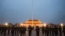 Upacara pengibaran bendera untuk merayakan 71 tahun berdirinya Republik Rakyat China digelar di Lapangan Tian'anmen, Beijing, China, 1 Oktober 2020. (Xinhua/Chen Zhonghao)