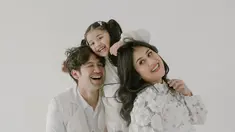 Mengintip kebersamaan Gya Sadiqah dengan Tarra Budiman dan anak pertama mereka. (Foto: Instagram/ tarrabudiman)