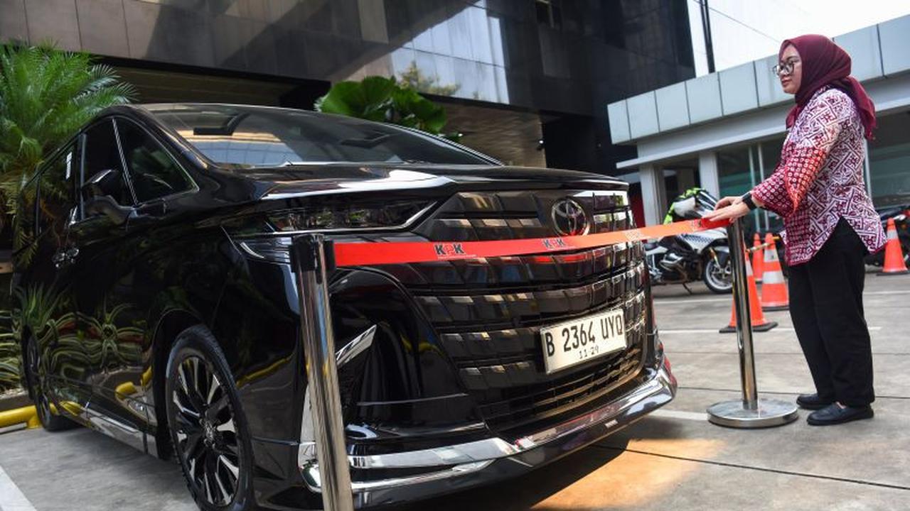 Alphard Disita dari Rumah Noel Dikembalikan KPK