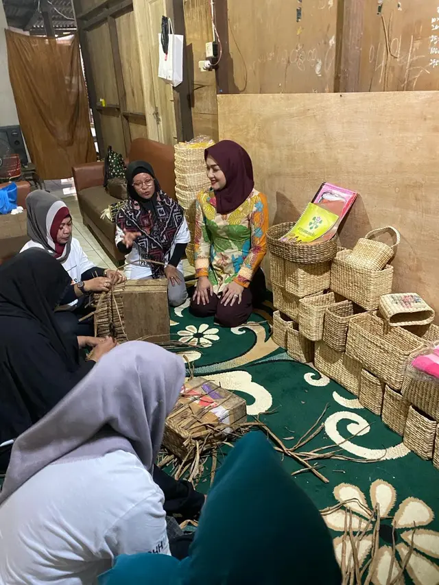 Klaster Usaha Rumah Anyamandiri