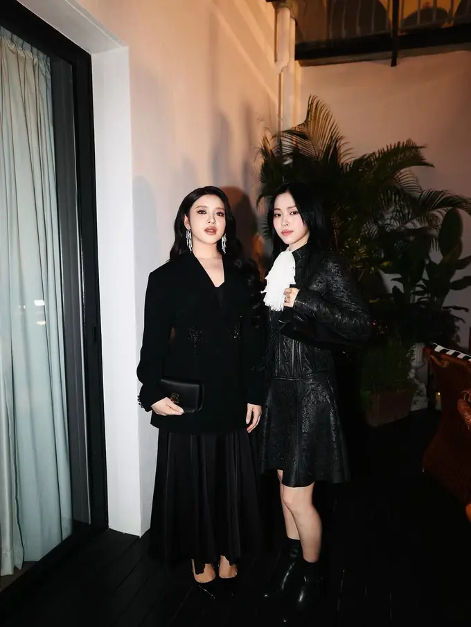 Certified MIDZY, Gaya Kompak Tiara Andini Pose Bareng Idola Ryujin ITZY di Event Ralph Lauren Singapura